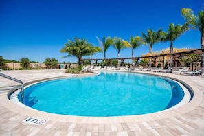 Outdoor pool - Villa Paiva (Kissimmee)