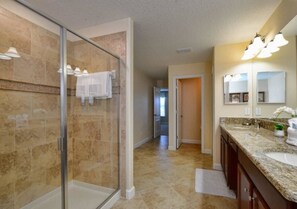 House | Bathroom | Hair dryer - Villa Ota (Kissimmee)
