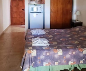 Una cassaforte in camera, tende oscuranti, Wi-Fi gratuito, lenzuola