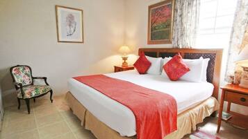 Comfort Apartment, 2 Bedrooms | 1 bedroom, premium bedding, in-room safe, iron/ironing board
