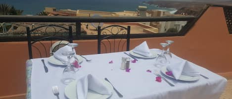 Habitación doble de lujo, 1 cama King size, para no fumadores | 1 habitación, sábanas de algodón egipcio y camas Select Comfort