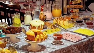 Desayuno buffet incluido todos los días