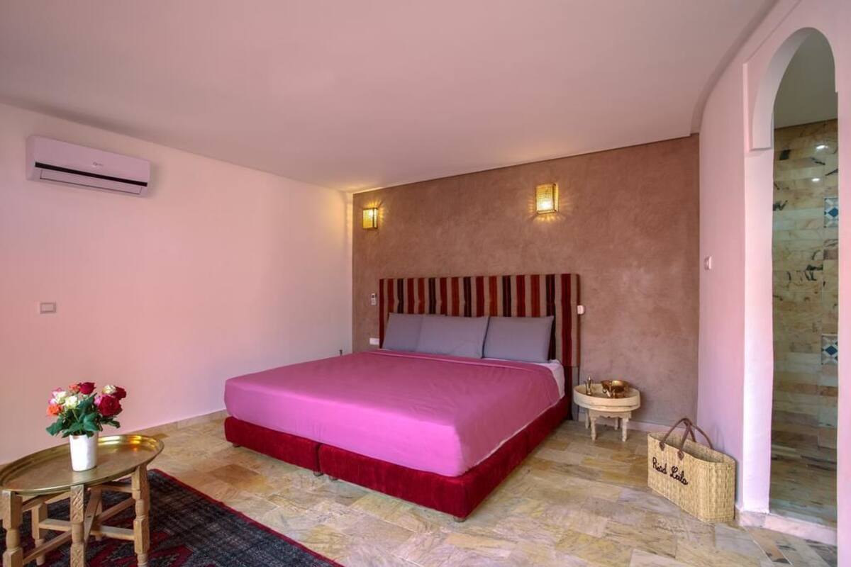 Ropa de cama de alta calidad y cortinas blackout 