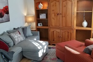 Televisión, chimenea, Hulu y servicios de streaming 