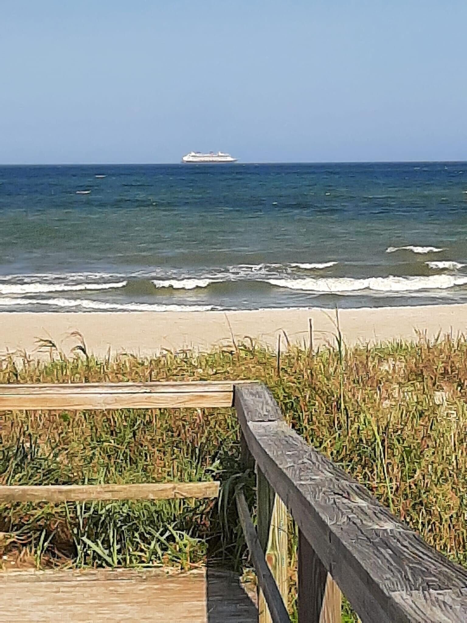Tæt på stranden, liggestole, badehåndklæder