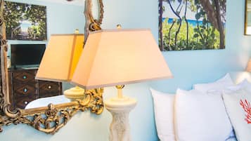 1 habitación, tabla de planchar con plancha, wifi gratis y ropa de cama