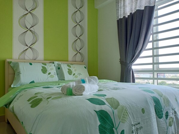 3 soverom, strykejern/-brett, internettilgang og sengetøy