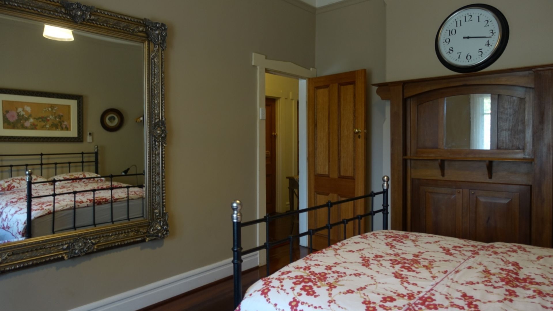 HOME CENTRAL- Perth City -Mt Lawley free wifi/parking — image 11