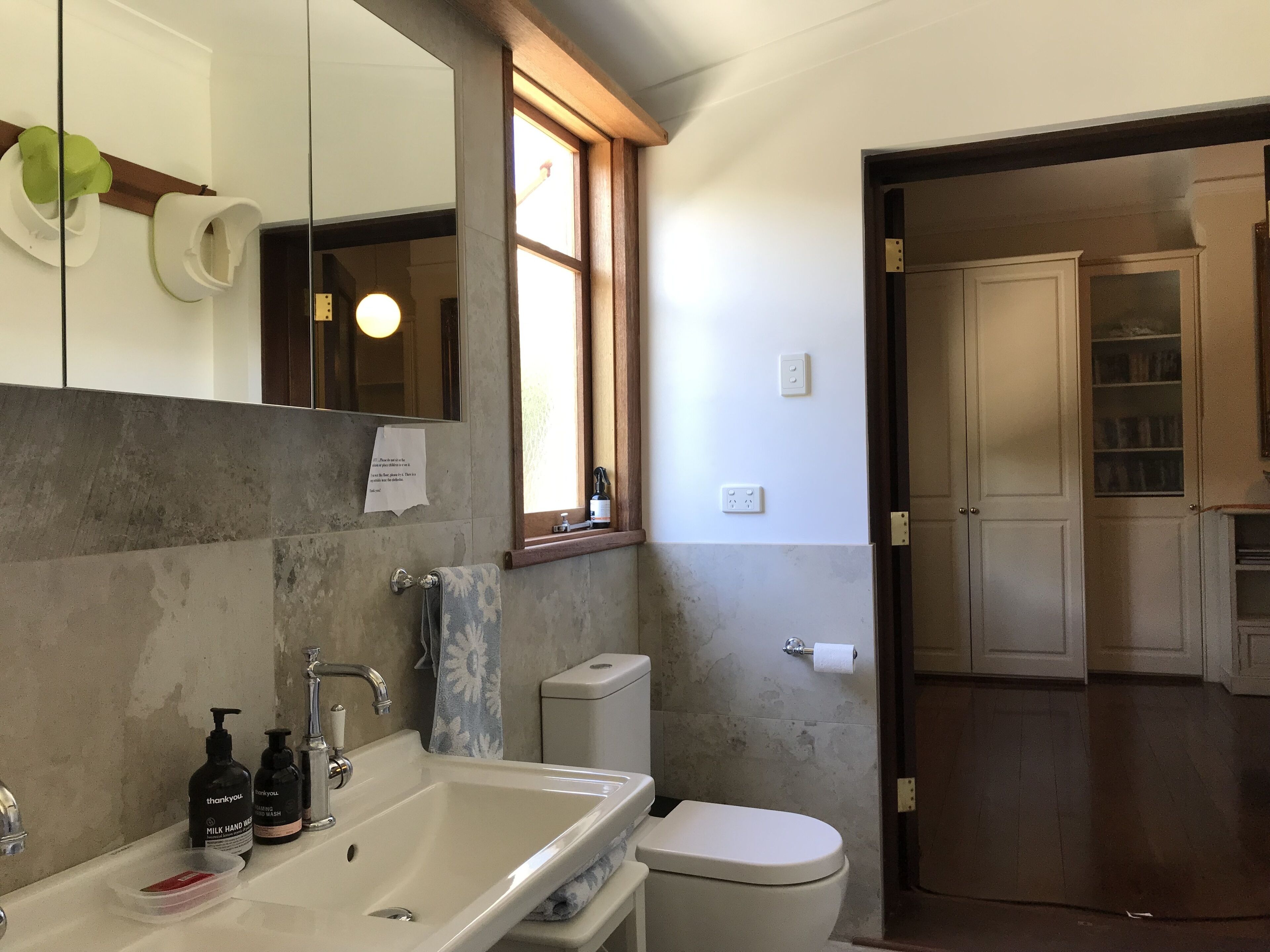 HOME CENTRAL- Perth City -Mt Lawley free wifi/parking — image 19