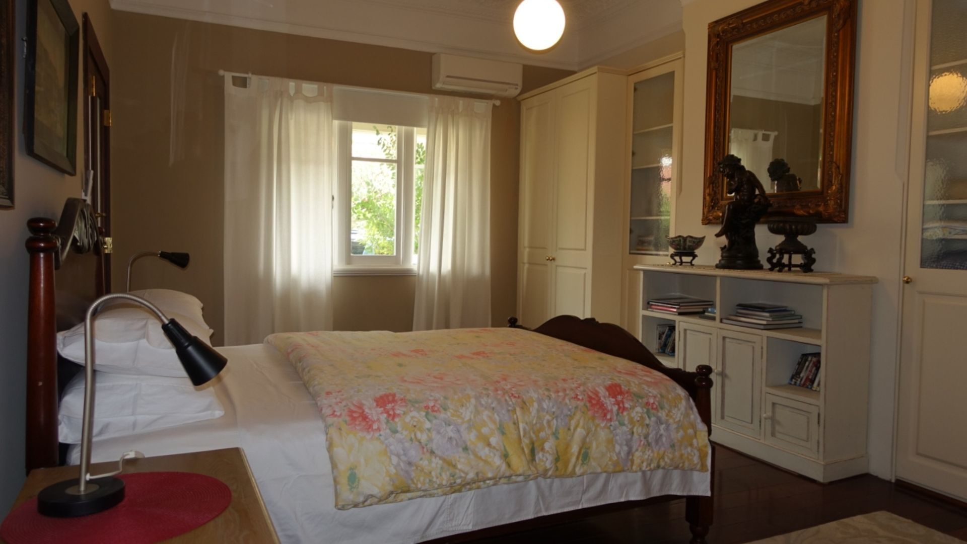 HOME CENTRAL- Perth City -Mt Lawley free wifi/parking — image 10