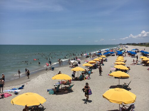 SOLEIL, SABLE, SURF - FAMILLE PLAGE & VACANCES MAISON et DÉLICE SNOWBIRD