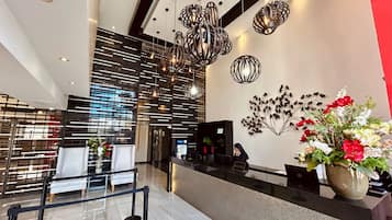 Quầy thủ tục nhận/trả phòng