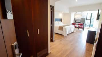 20 bedrooms, premium bedding, in-room safe, individually decorated