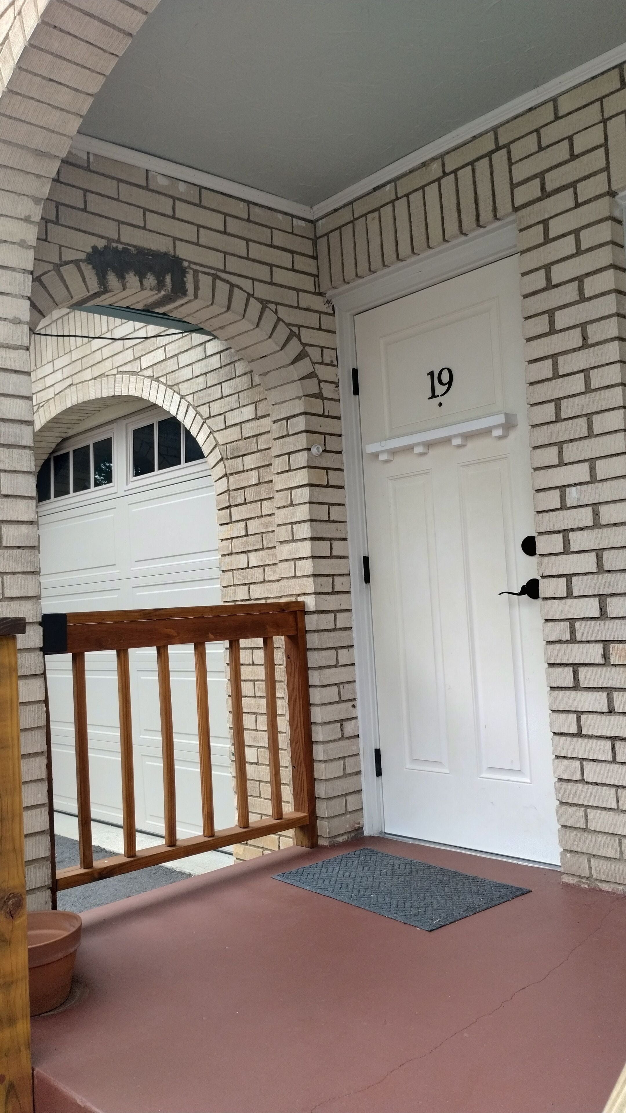 Classic Room, 1 King Bed, Non Smoking | Terrace/patio