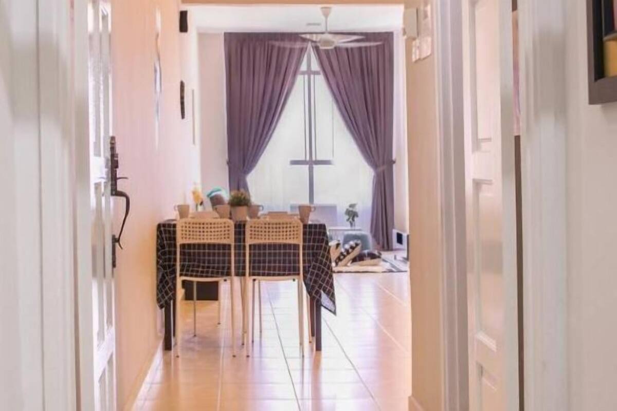 3 soverom, individuelt dekorert, individuelt innredet og skrivebord