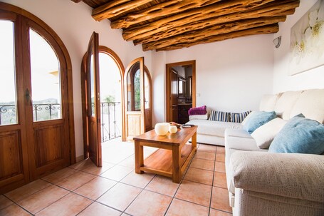 Ibizan house with garden, pool and outdoor jacuzzi. - Image 4