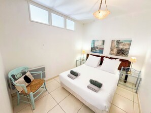 2 bedrooms, iron/ironing board, free WiFi