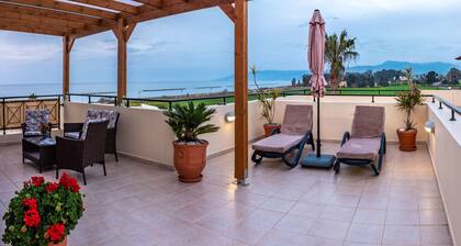 Exquisite penthause seafront free WiFi