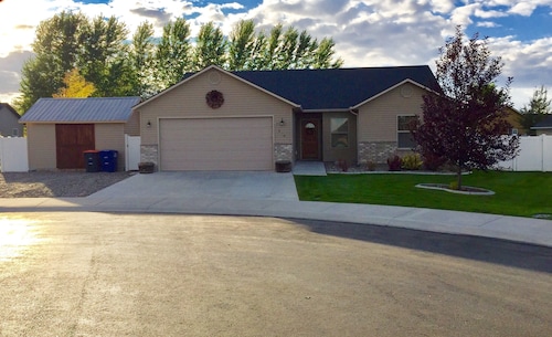 Schöne familienfreundliche Twin Falls Home