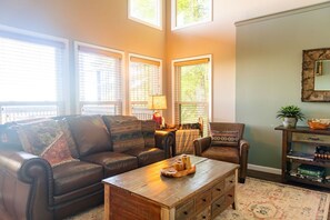 Smart-TV, Kamin, Tischfußball