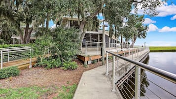 Enceinte de lâhĂ©bergement