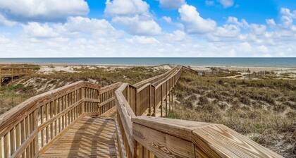 Luxurious Resort Villa with Lake Views, Short Stroll to Beach!