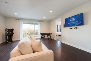 غرفة الألعاب