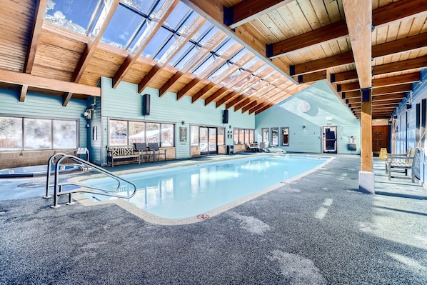 Piscine intérieure, piscine chauffée