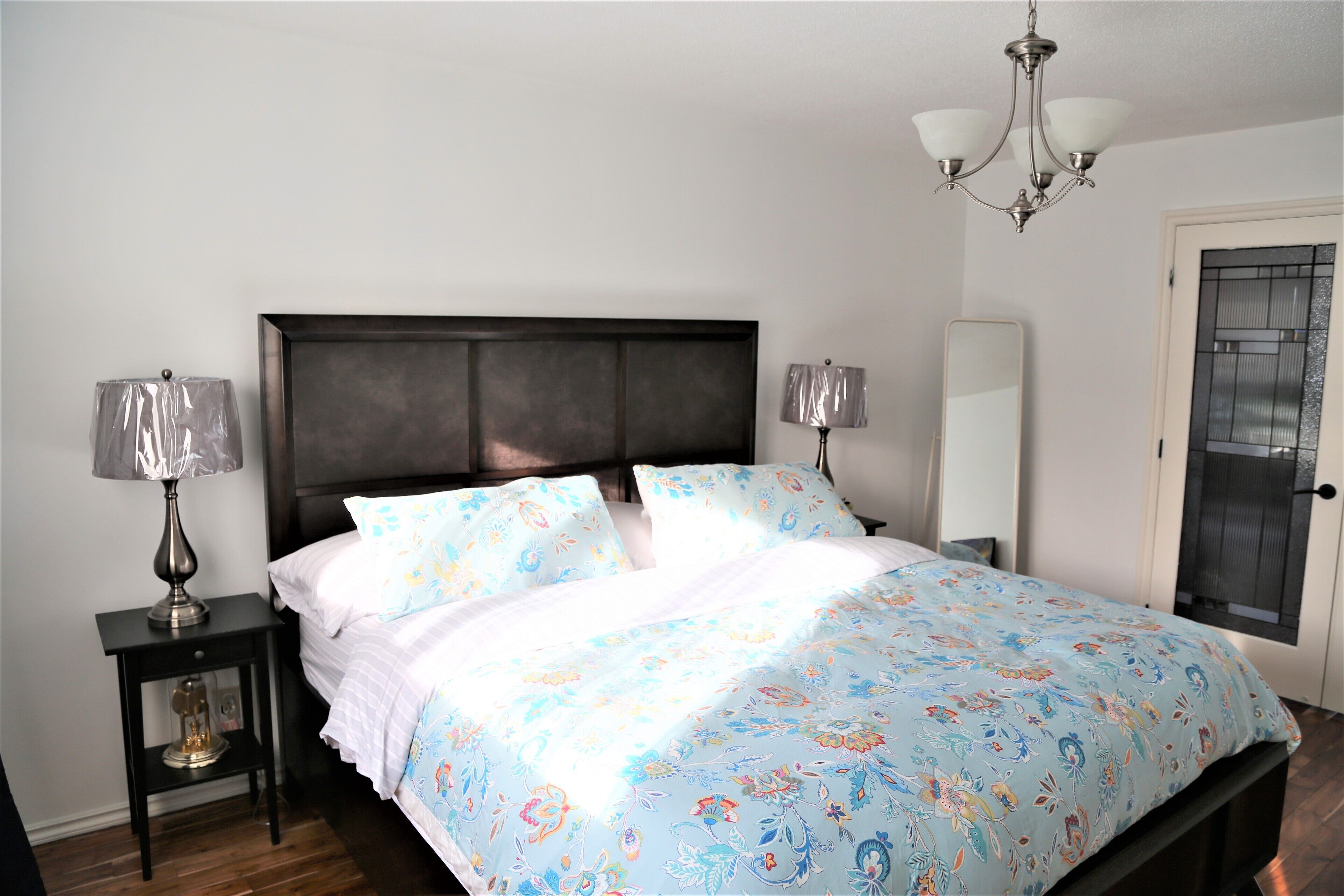 3 bedrooms, in-room safe, desk, free WiFi