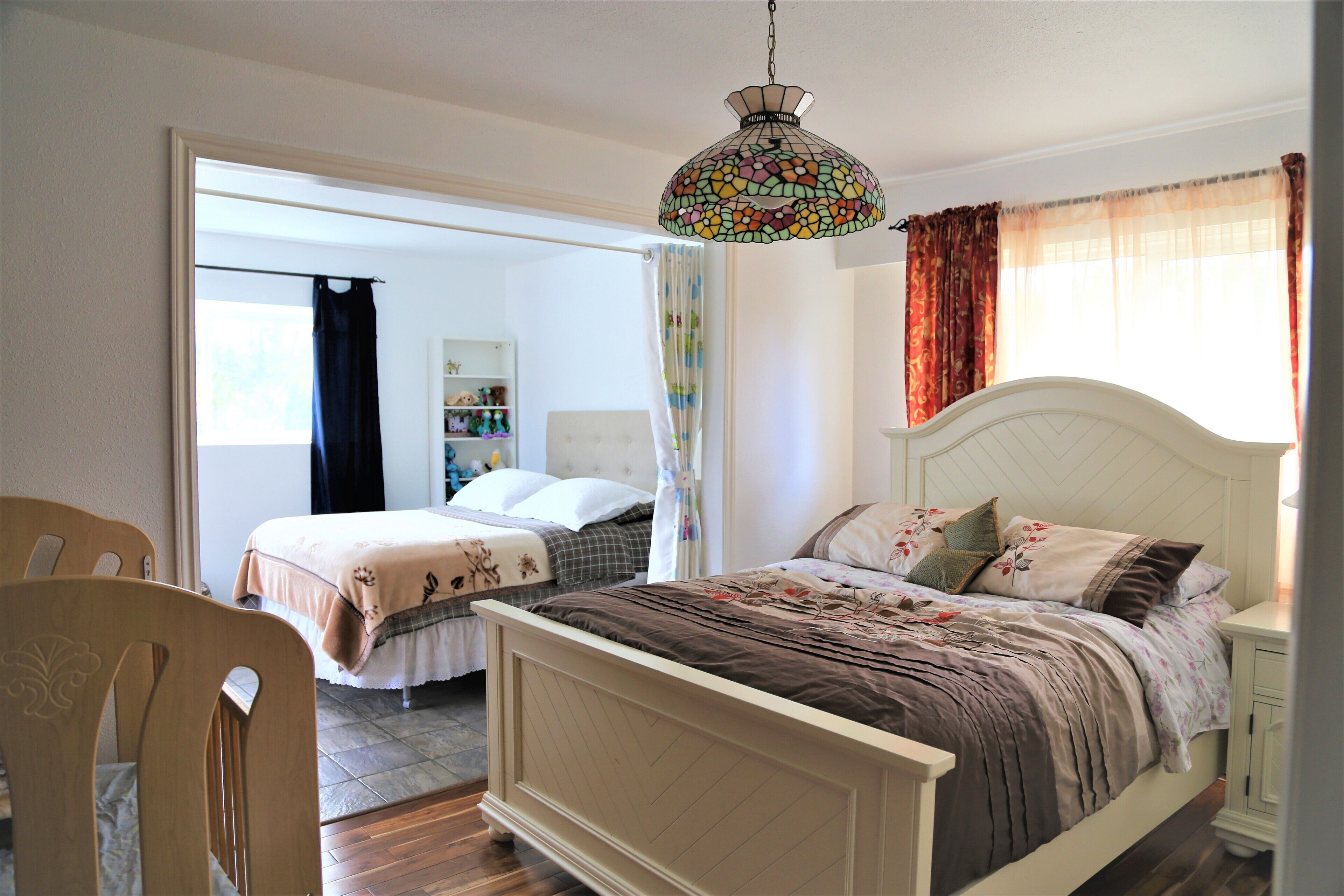 3 bedrooms, in-room safe, desk, WiFi (free)