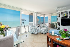 Smart TV, books, music library, stereo - Ultimate Sanibel Beachfront! Island Beach Club, Top Floor, West-Facing, End Unit (Sanibel)