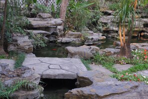 Property grounds - Khach San Tuong Vi - Van Cao (Hai Phong)