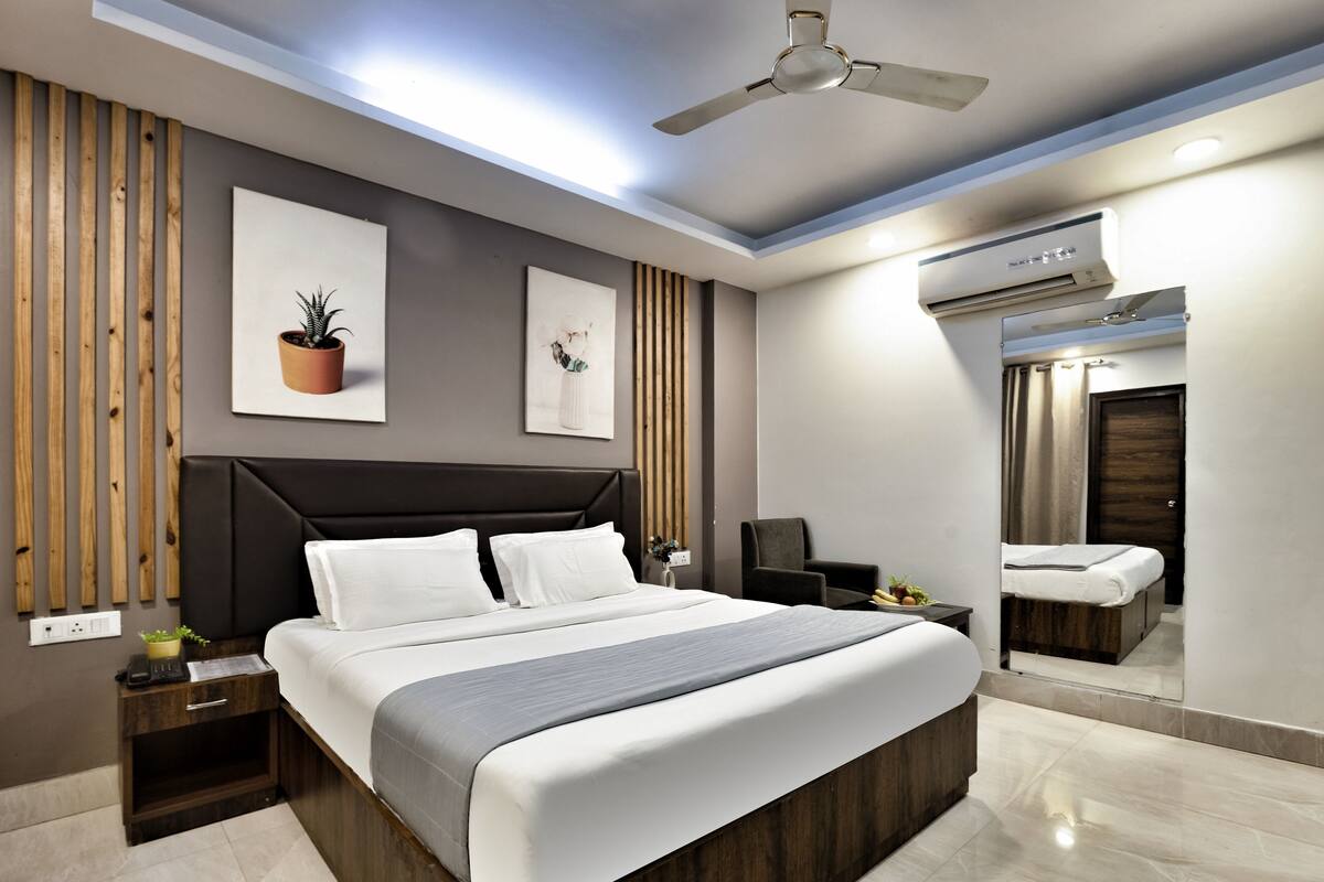 Kamar Double Superior | Seprai premium, meja kerja, kedap suara, dan Wi-Fi gratis