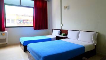 Standard Triple Room  | Blackout curtains, free WiFi