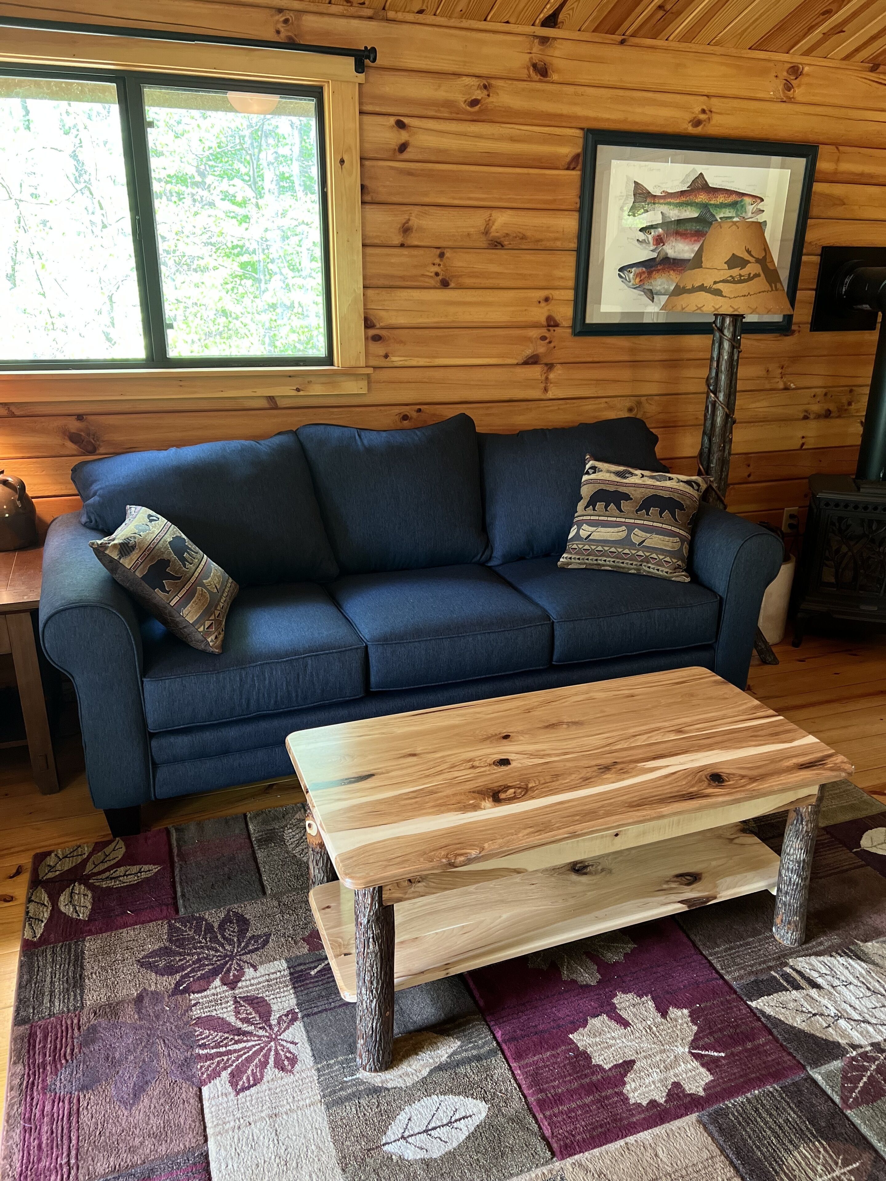 Adorable Tiny Cabin in the woods