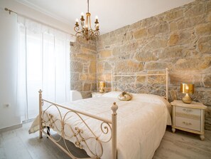 6 soverom, reiseseng for barn og wi-fi (inkludert)