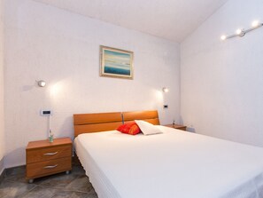 2 bedrooms, free WiFi