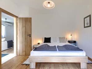 2 bedrooms, travel cot, free WiFi - Stunning private villa for 6 people with private pool, A/C, WIFI, TV and terrace (Pazin)