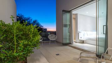 Pemandangan dari bilik