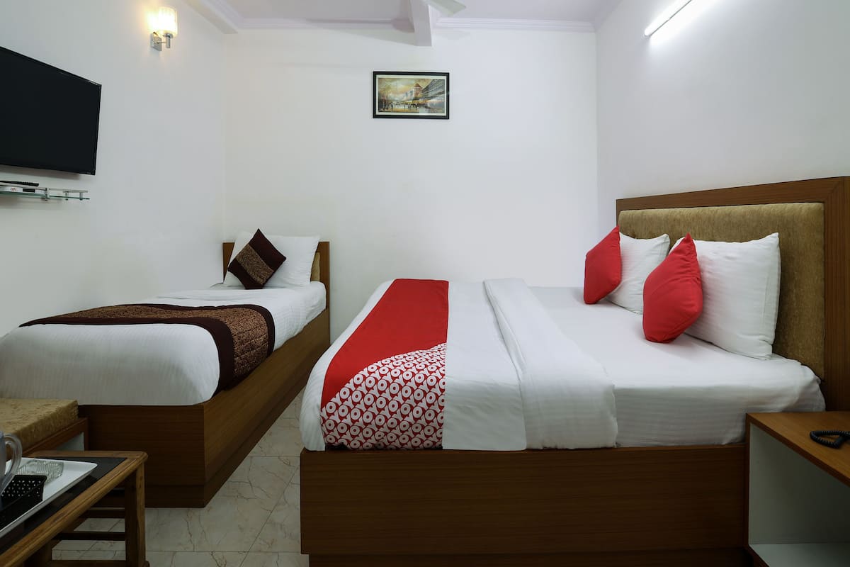Habitación estándar con 1 cama matrimonial o 2 individuales, 1 cama matrimonial, para no fumadores | Wifi gratis
