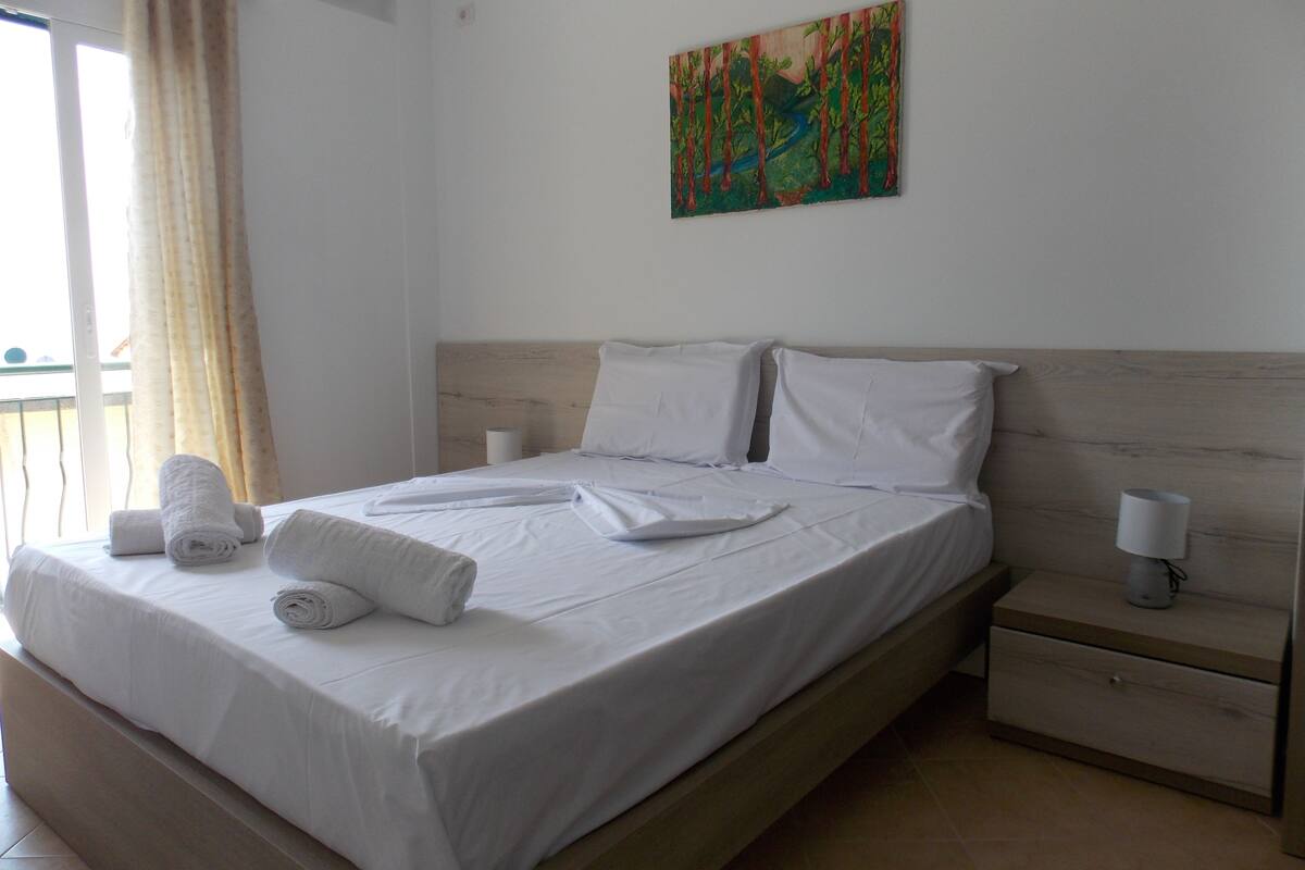 Phòng 3, quang cảnh thành phố | Bàn, truy cập Internet không dây miễn phí