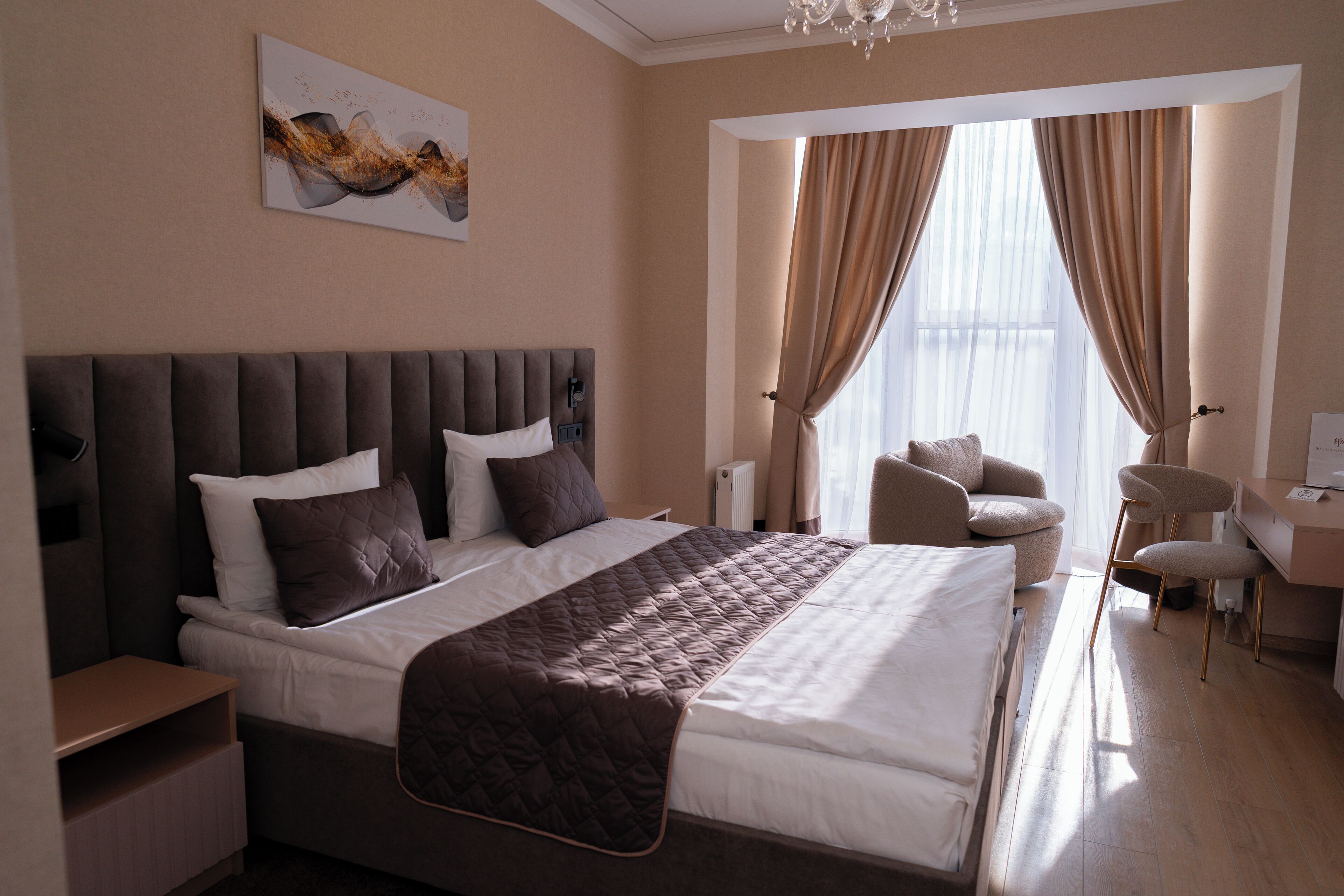 1 bedroom, premium bedding, minibar, free WiFi