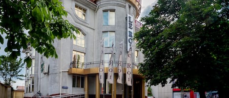 Majoituspaikan julkisivu