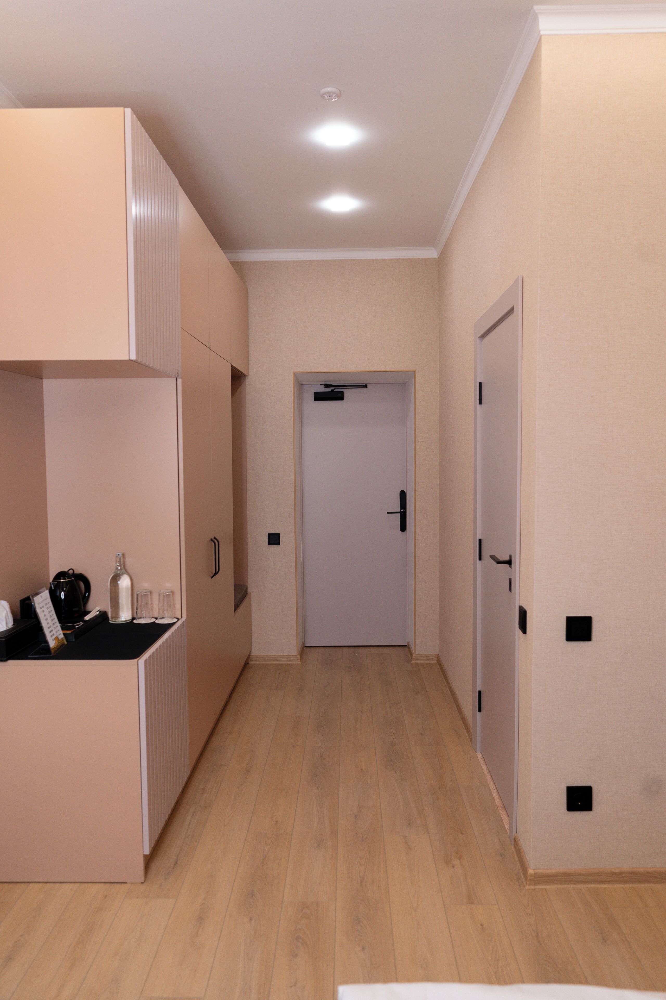 1 غرفة نوم وأغطية فراش متميزة وميني بار وواي فاي مجانًا