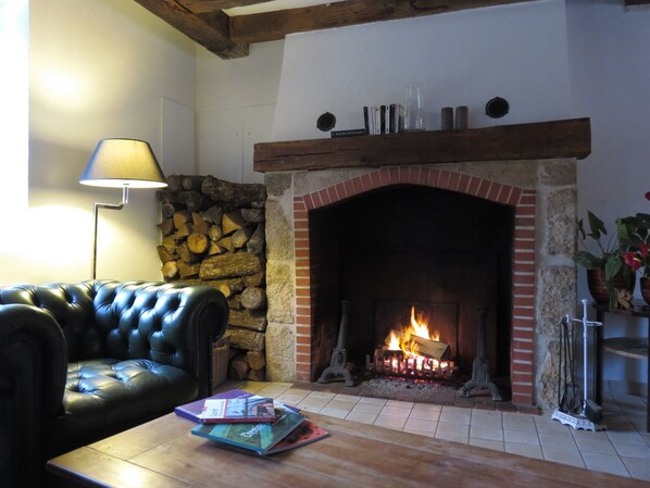 Lobby sitting area - Chambres d'Hôtes L'Echappée Belle (Saint-Brisson-sur-Loire)