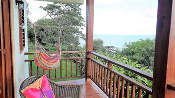 2 makuuhuonetta, tallelokero huoneessa, yksilöllisesti sisustettu