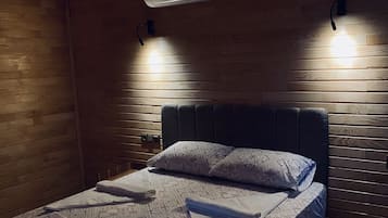 Bungalow | Meja, Wi-fi percuma, cadar katil