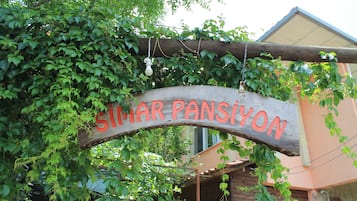 Fachada da propriedade