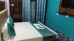 Habitación doble ejecutiva, 1 cama matrimonial, para fumadores | Insonorización, camas extra y wifi gratis 