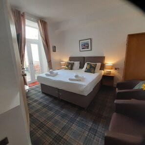 Hypo-allergenic bedding, Tempur-Pedic beds, soundproofing - The Merrydale Guest House (Llandudno)